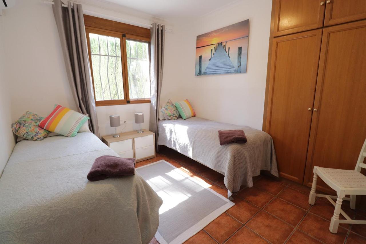 Wonderful Villa, Heated Pool, Near Beautiful Town Alboy Exterior photo
