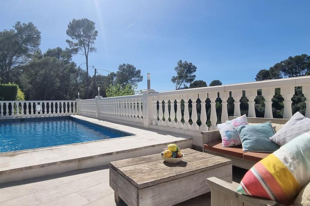Wonderful Villa, Heated Pool, Near Beautiful Town Alboy Exterior photo