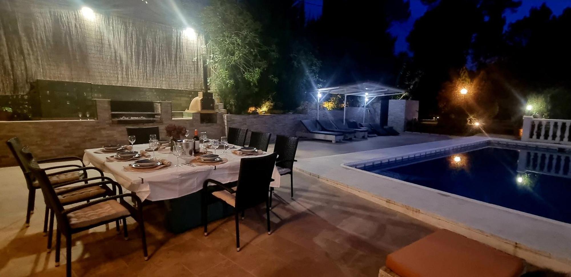 Wonderful Villa, Heated Pool, Near Beautiful Town Alboy Exterior photo